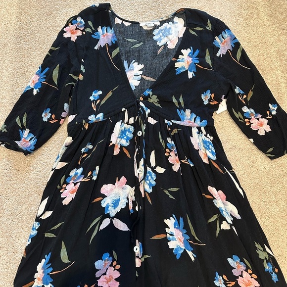 O'NEILL Women's Boyce Maxi Dress Floral Black Size small NWT - Picture 4 of 4